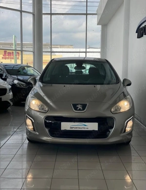 Peugeot 308 120 VTi Style - imagine 2