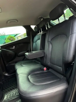 Hyundai Tucson IX35-AWD-2,00 CRDI-Automat-184 CP  - imagine 12 Hyundai Tucson IX35-AWD-2,00 CRDI-Automat-184 CP  - imagine 12