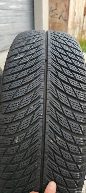Anvelope iarna Michelin Pilot Alpin 5 235/60/R18