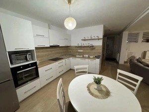 Unirii - Inchiriere casa tip triplex - Str. Vasile Sabadeanu - imagine 5