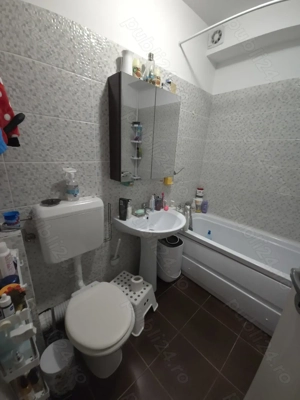 Vând Garsoniera  - imagine 3