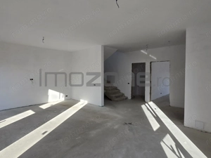 VILA OTOPENI - ZONA FERME| 4 CAMERE | 2 PARCARI | FINISATA LA ALB | COMISION 0%| - imagine 15 VILA OTOPENI - ZONA FERME| 4 CAMERE | 2 PARCARI | FINISATA LA ALB | COMISION 0%| - imagine 15