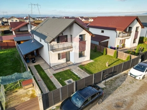 Casă 4 camere, semineu si terasa, cartier Izvor!