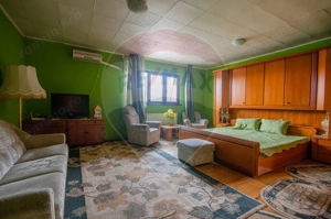 Apartament cu 4 camere de vânzare în zona Cetatii