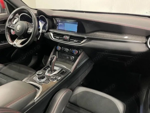Alfa Romeo Stelvio - imagine 8