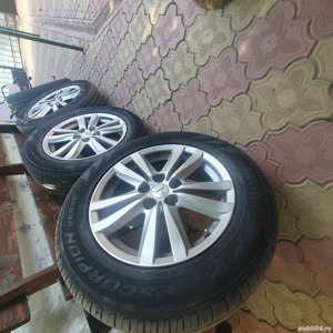 Jante aliaj  pe 17 cu anvelope