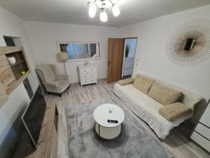 Inchiriez  apartament central ,langa ANAF