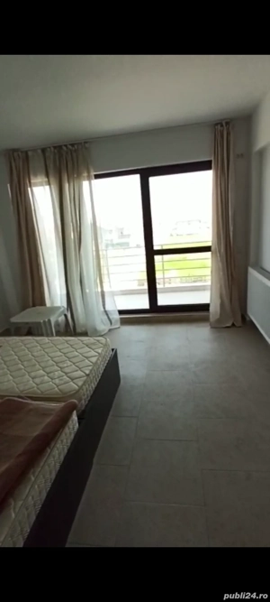 Închiriez garsonieră 