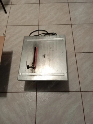 Masina taiere gresie, faianță 