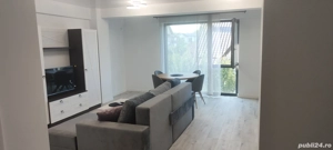 Ofer spre inchiriere apartament cu o camera