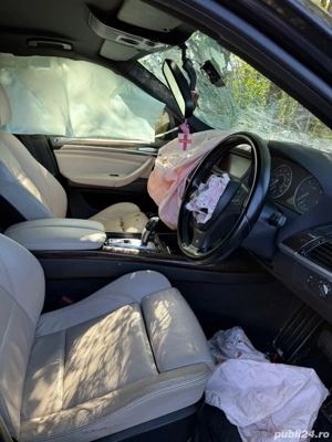 vand bmw x5m avariat  - imagine 3