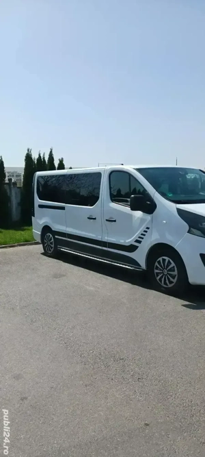 Opel Vivaro 8+1 locuri - imagine 3