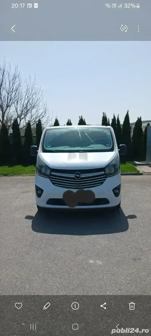 Opel Vivaro 8+1 locuri