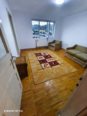 Se vinde  apartament  3 camere