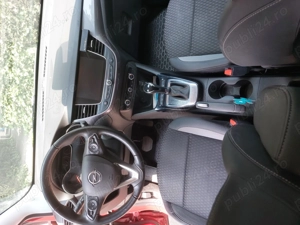 Opel Crossland X 5 uși 1.2 - imagine 8