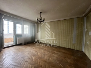 Apartament cu 3 camere, decomandat, centrala proprie,Spitalul Judetean