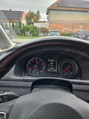 Vand volkswagen touran super economic - imagine 4