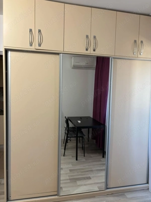 Particular inchiriez Garsonieta.