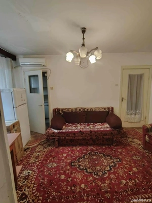 Vând apartament 2 camere Reșița 
