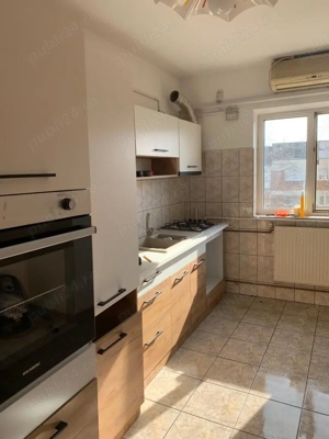 apartament cu 3 camere de inchiriat