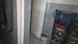 Inchiriez spatiu comercial in Deva, zona Dacia (in spatele scolii), compus din doua spatii alaturate - imagine 8