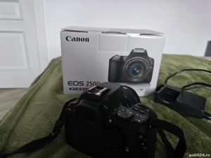 Vand camera Canon 250D