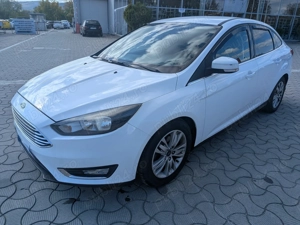 Se vinde Ford Focus 2015