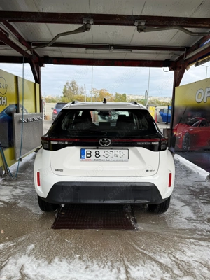 vand  toyota yaris cross 10 ani garantie hibrid automata - imagine 3