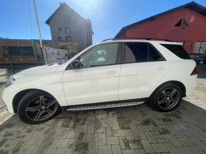 Mercedes-Benz GLE 350 d 4MATIC - imagine 4 Mercedes-Benz GLE 350 d 4MATIC - imagine 4