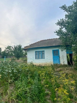 Vând teren intravilan 