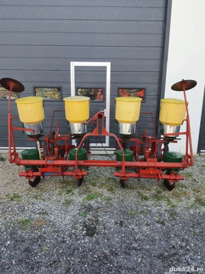 semanatoare de porumb cu 4 randuri mecanica cu fertilizare  - imagine 3