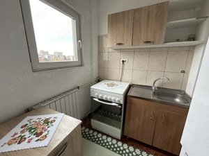 Inchiriez gars.conf.I,st.37 mp.,Micalaca,str.Abrud, etaj 3 din 4,complet mobilata,utilata. - imagine 6