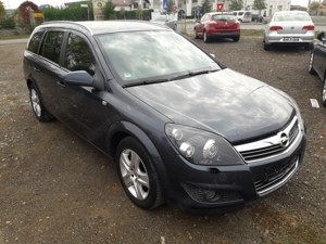 Opel Astra 1.6 INNOVATION, Xenon, climatronic, 8 roți - imagine 2