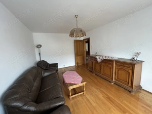 Inchiriez apart.2 cam.dec.st.72 mp.,modern, situat in Micalaca 300 pe Faleza, etajul 3 din 4. - imagine 2