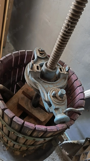 Zdrobitor electric și teasc