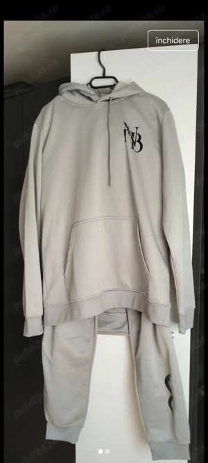 Vând două treninguri