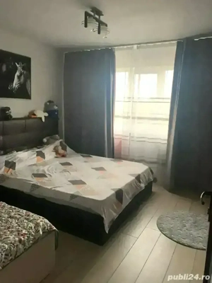 Vând apartament 3 camere   Piața Sârbilor