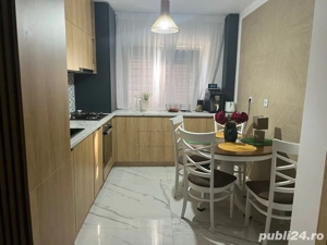 Proprietar Vand apartament 2 camere Bulevardul Basarabia 55