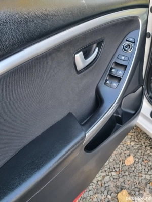 Hyundai i, 30  - imagine 10