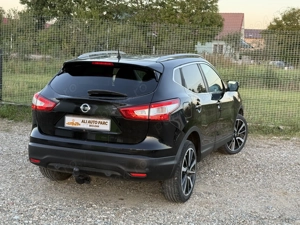 Nissan Qashqai Tekna 1.6 dCi   131 CP 2014  - imagine 6 Nissan Qashqai Tekna 1.6 dCi   131 CP 2014  - imagine 6