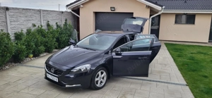 Volvo V40 Model R-Design