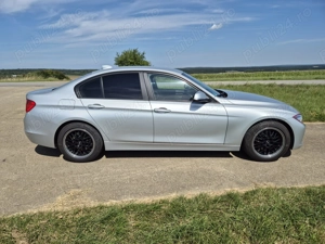 BMW F30 2012 318 D - imagine 6