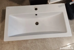 Vând chiuvetă baie