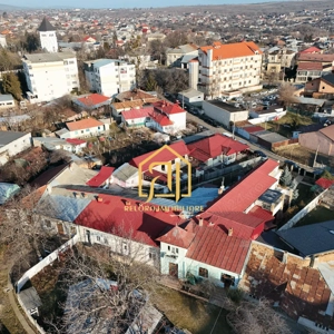 Casa de vanzare in centru  Husi