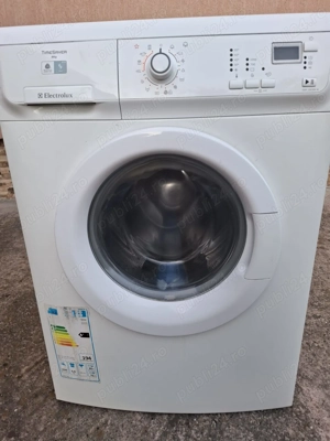 Vand masina de spalat ELECTROLUX 6kg in buna stare de functionare.