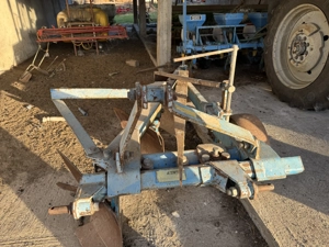 Vând plug pp3 fabricat în moldova - imagine 2 Vând plug pp3 fabricat în moldova - imagine 2