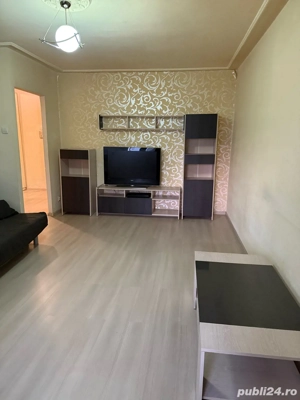 Vand garoniera Mall Vitan