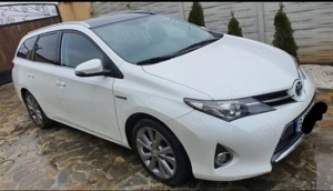 Toyota Auris Hybrid 2013 - motiv vânzare: facem un upgrade... sau downgrade,  cine știe - imagine 4