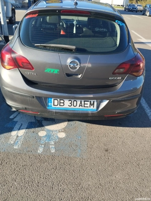Opel Astra j  - imagine 3
