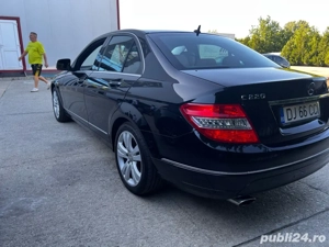 mercedes Benz 220 2009 - imagine 3